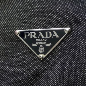 Meet your Posher, Risa